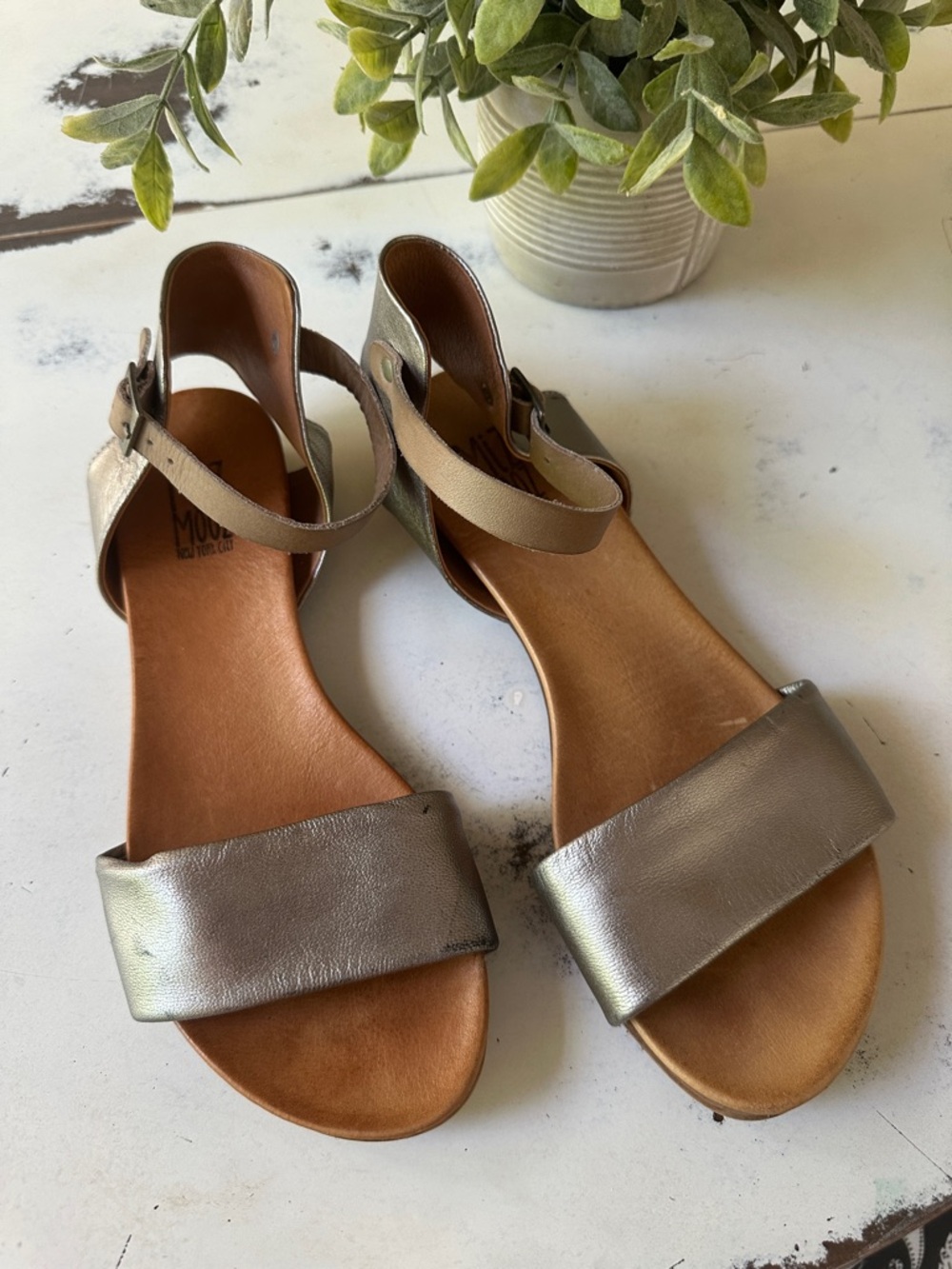 Miz Mooz Sandals size 9